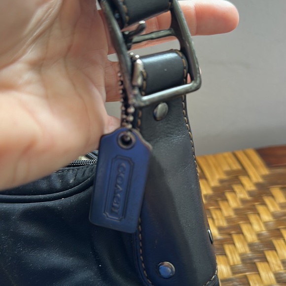 Coach Mini hand bag - Picture 5 of 6